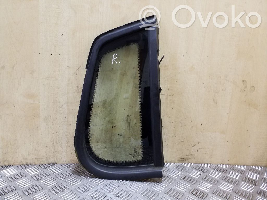 Geam lateral spate   5N0845042