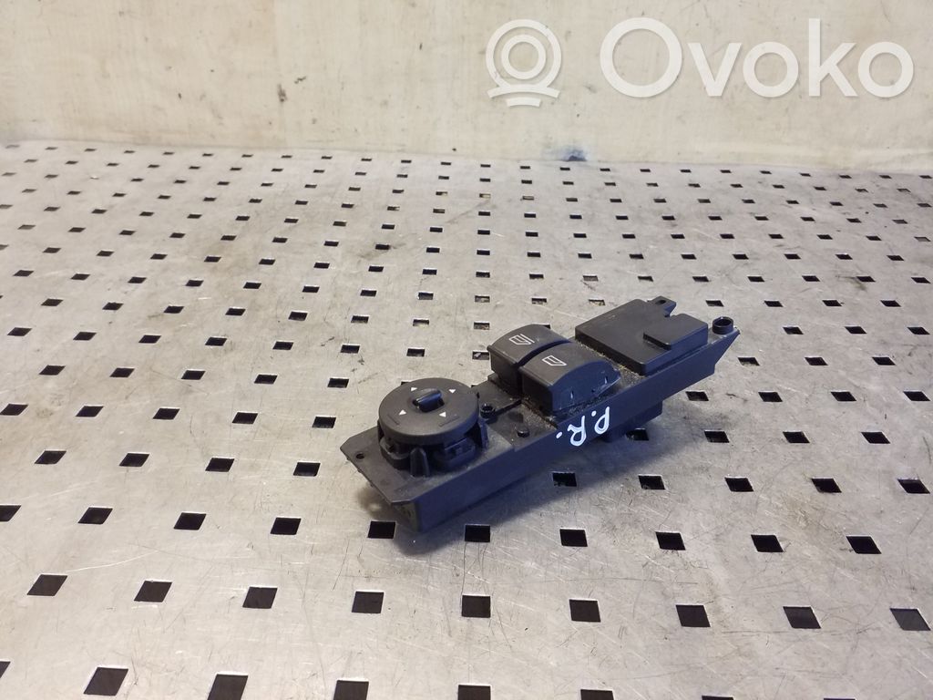 Ford Focus Electric window control switch 