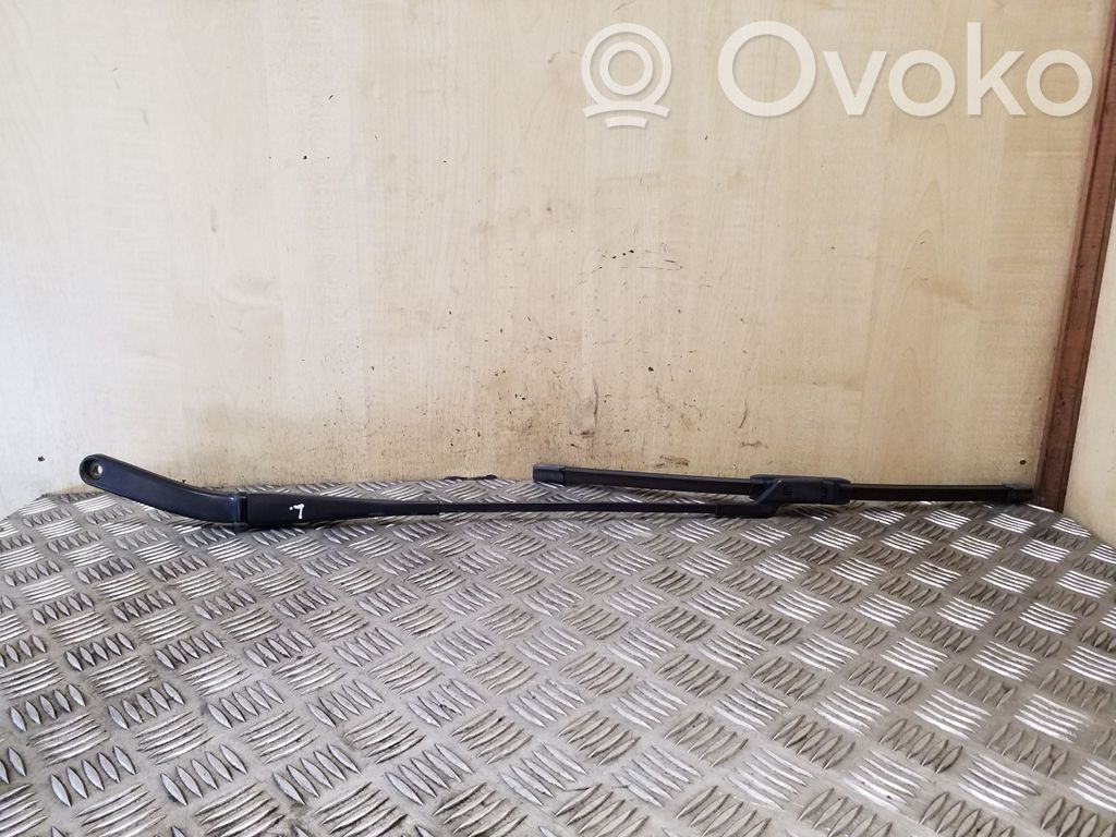 Audi A5 8T 8F Ramię wycieraczki szyby przedniej / czołowej 