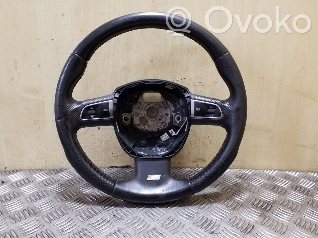 Audi A5 8T 8F Ohjauspyörä 