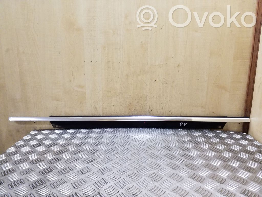 Audi Q7 4L Ornament geam ușă față 