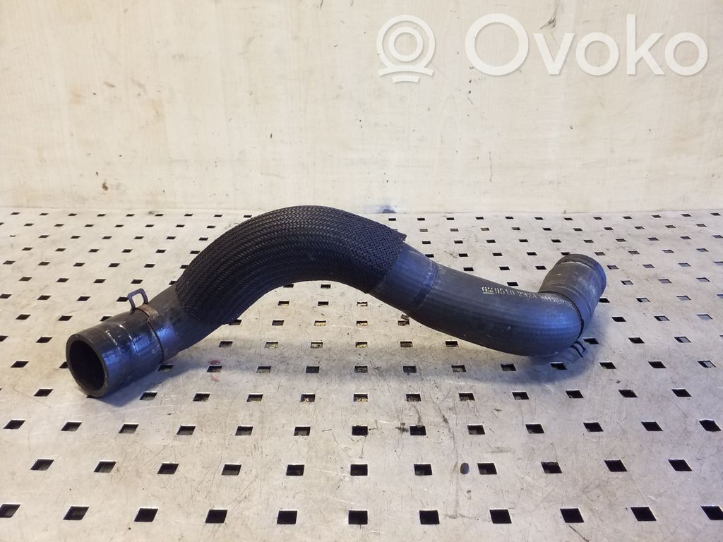 Chevrolet Captiva Engine coolant pipe/hose