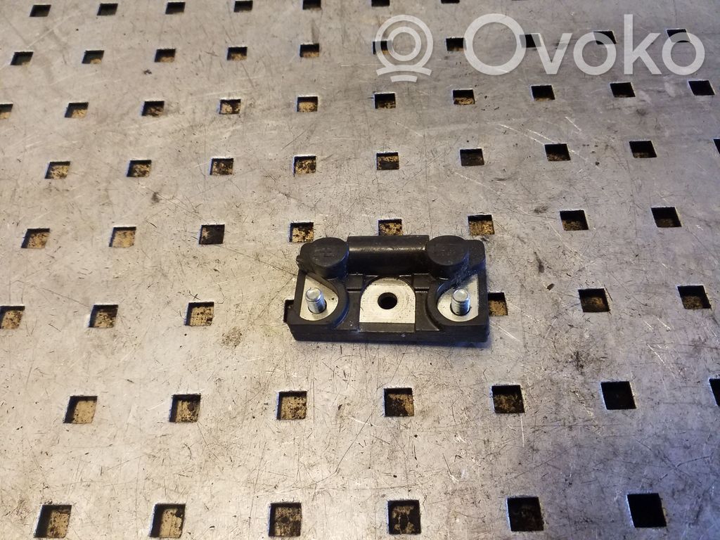 Audi A4 S4 B8 8K Entstörfilter Antenne 