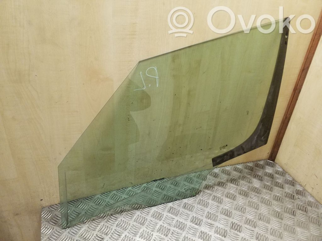 Szyba drzwi przednich   5L0845021E