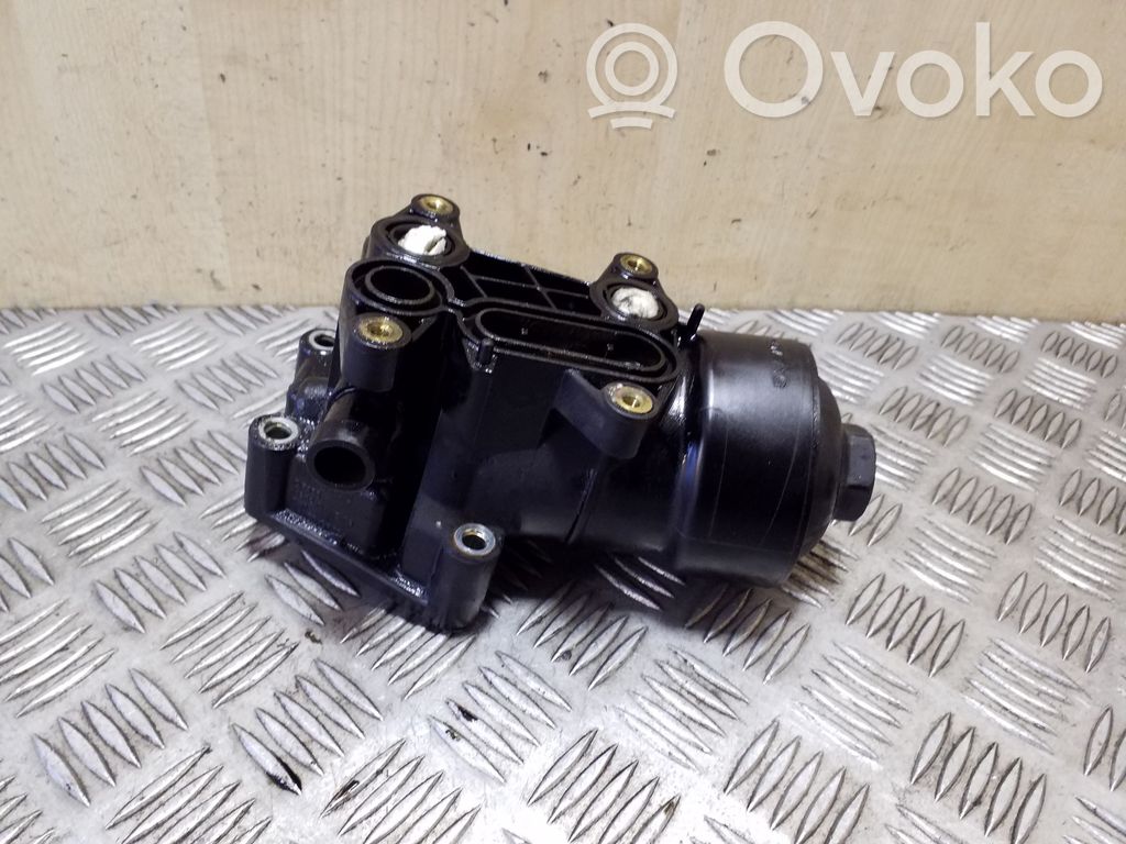 Skoda Yeti (5L) Supporto di montaggio del filtro dell’olio 