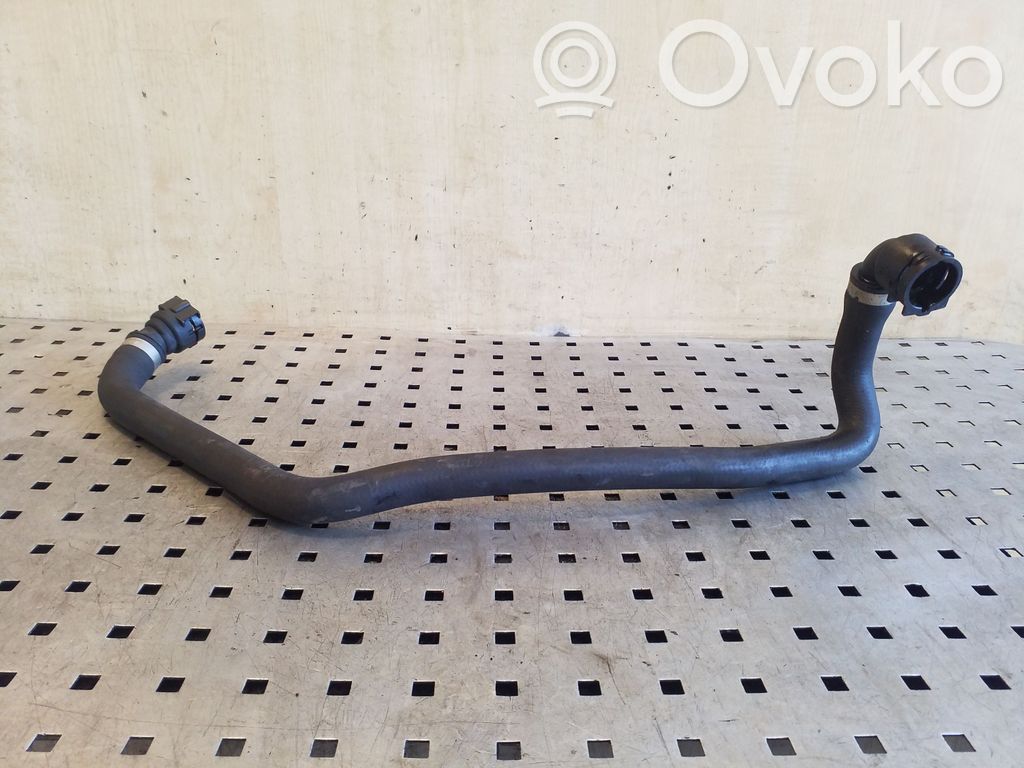 BMW X5 E70 Engine coolant pipe/hose 