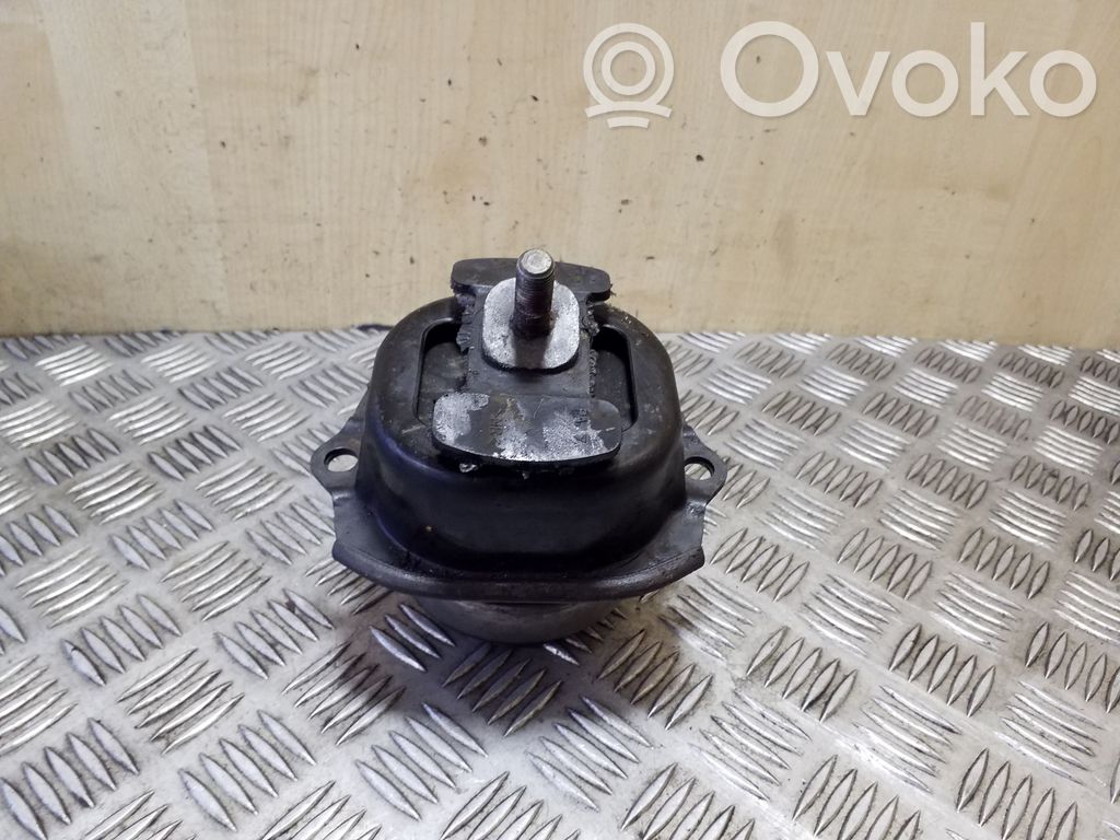 BMW X5 E70 Engine mount bracket 