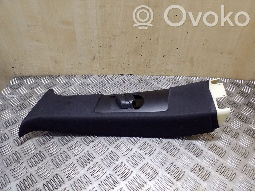 BMW X5 E53 Pilar (B) (superior) 