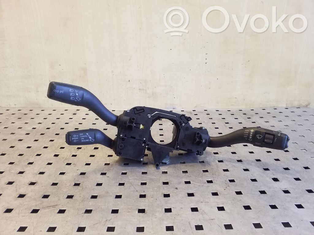Audi Q7 4L Bloc semnalizator și ștergător parbriz 