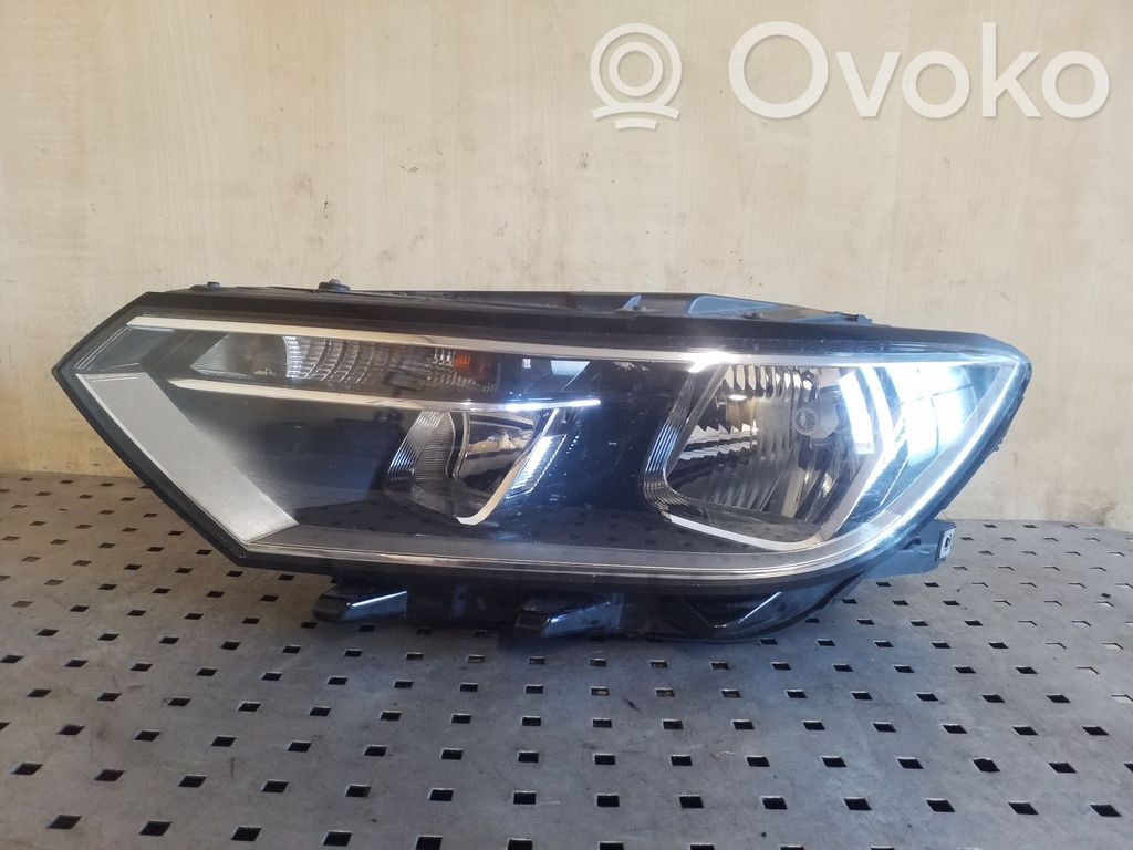Volkswagen PASSAT B8 Lampa przednia 