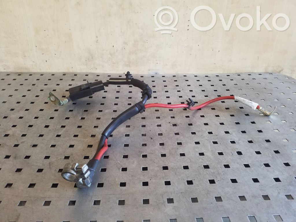 Volkswagen PASSAT B8 Cavo positivo (batteria)