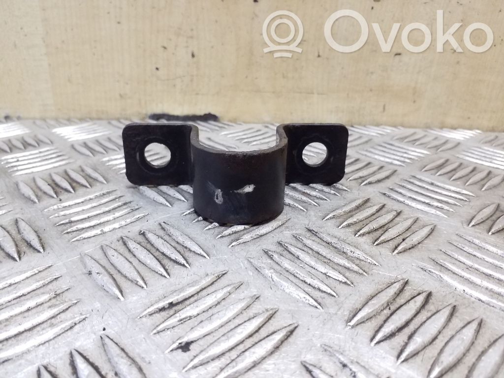 Jaguar XJL Mocowanie stabilizatora osi tylnej 