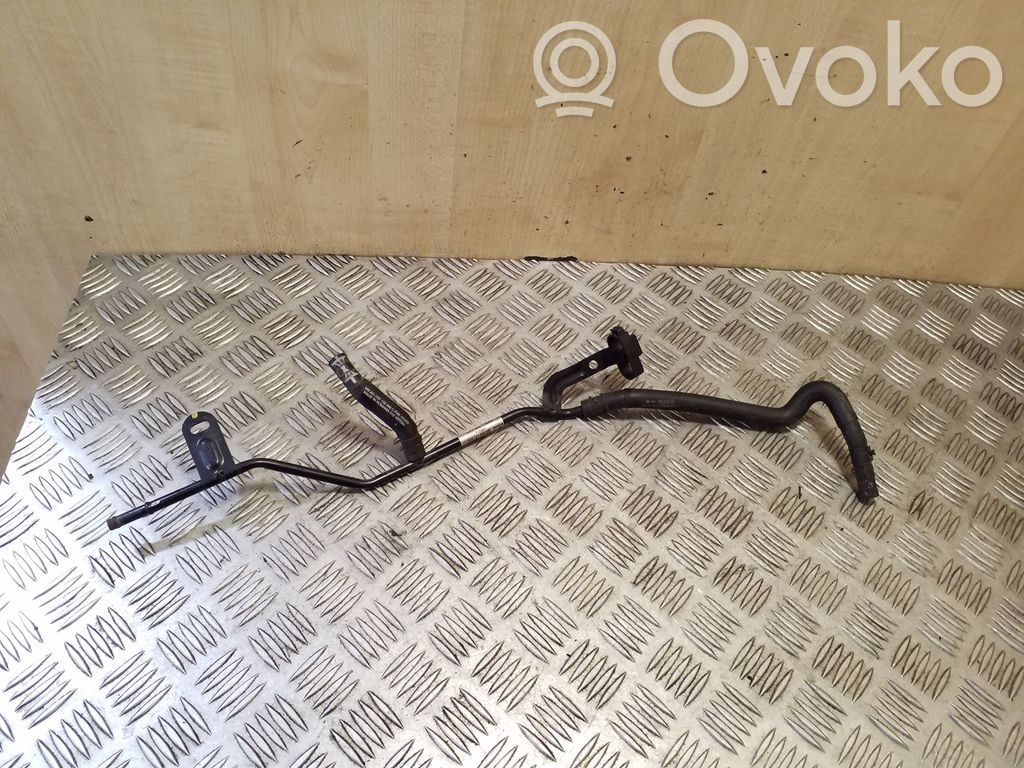 Volkswagen PASSAT B8 Conductă/furtun lichid de răcire motor 