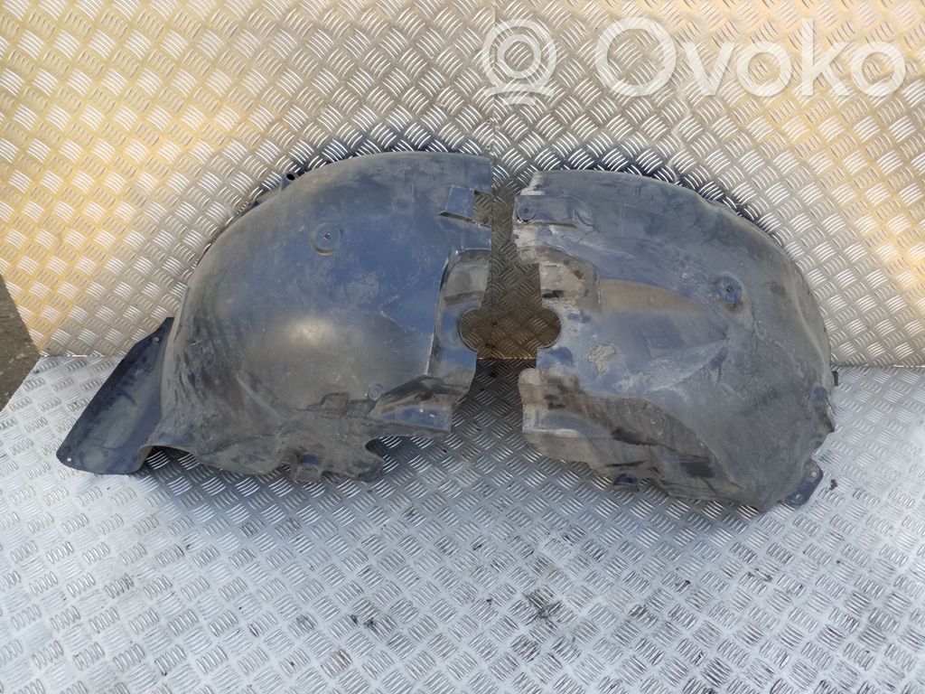 Mercedes-Benz Sprinter W906 Rivestimento paraspruzzi passaruota anteriore