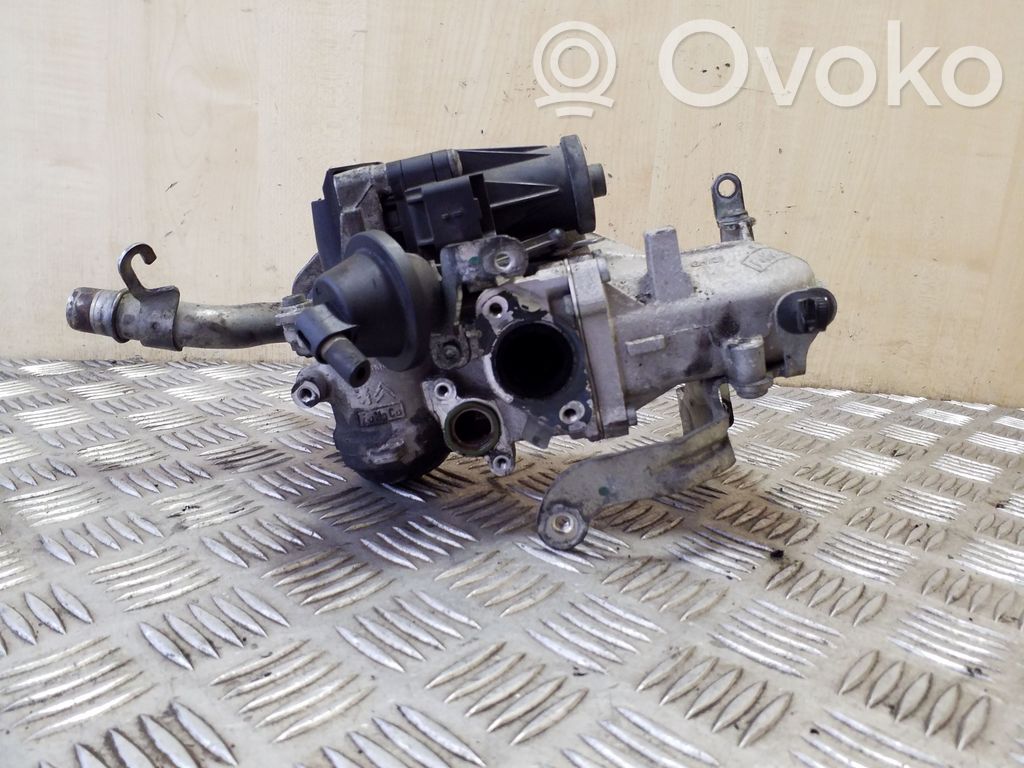 Citroen C4 Grand Picasso Răcitor supapă EGR