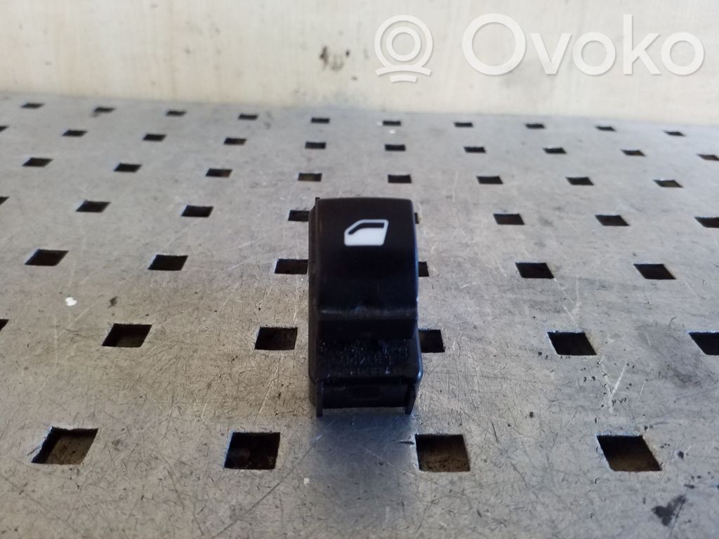 Citroen C4 Grand Picasso Electric window control switch 