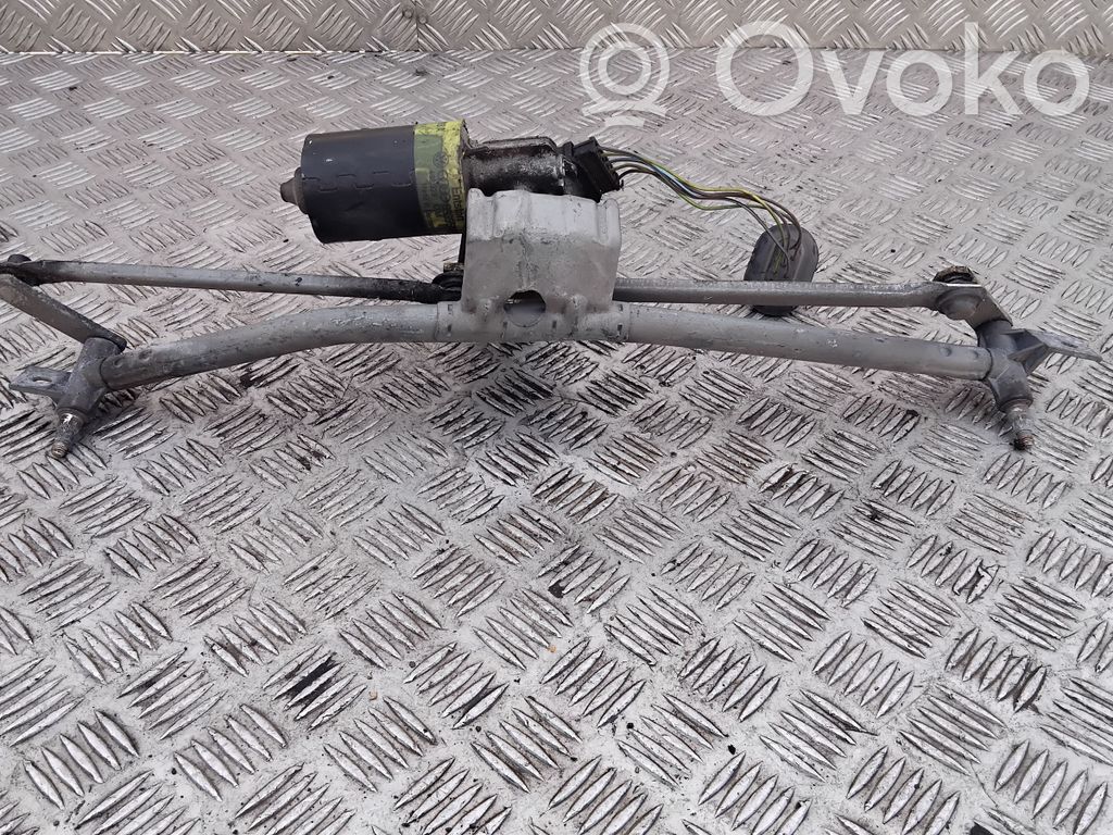 Audi 80 90 S2 B4 Etupyyhkimen vivusto 