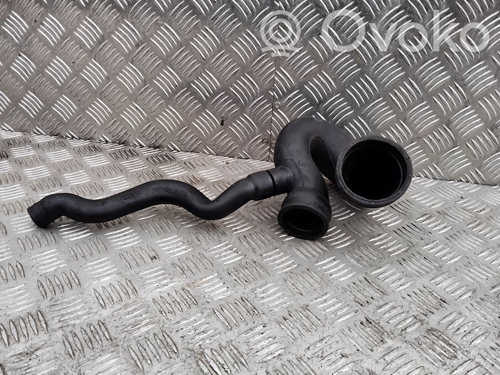 Audi 80 90 S2 B4 Tubo flessibile intercooler 