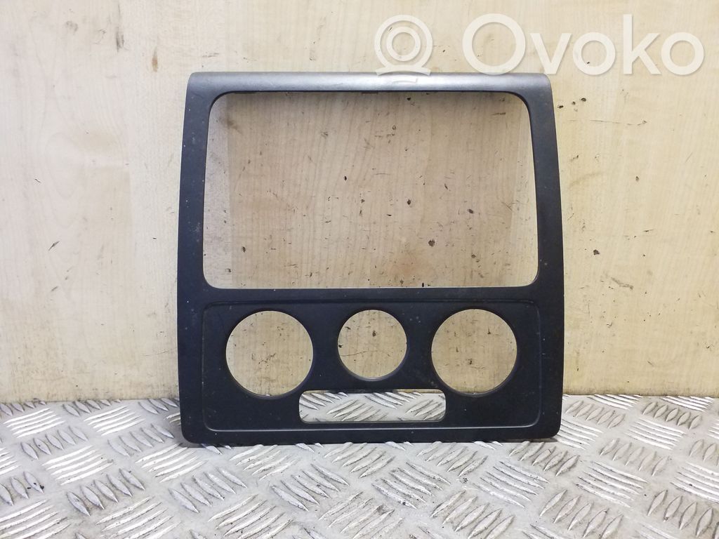 Volkswagen Caddy Rămă unitate radio/GPS 