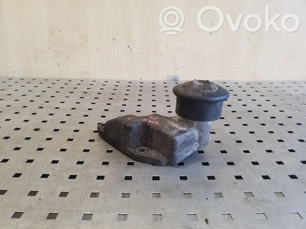 Audi A6 S6 C4 4A Engine mounting bracket 