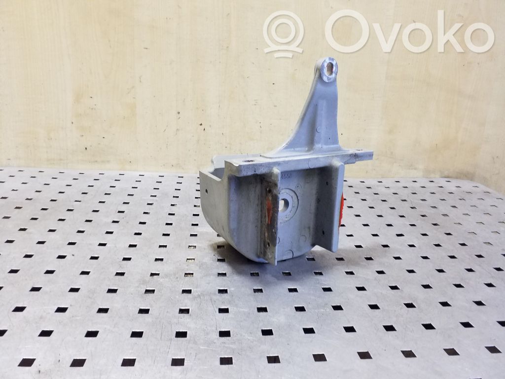 Tesla Model S Engine mounting bracket 