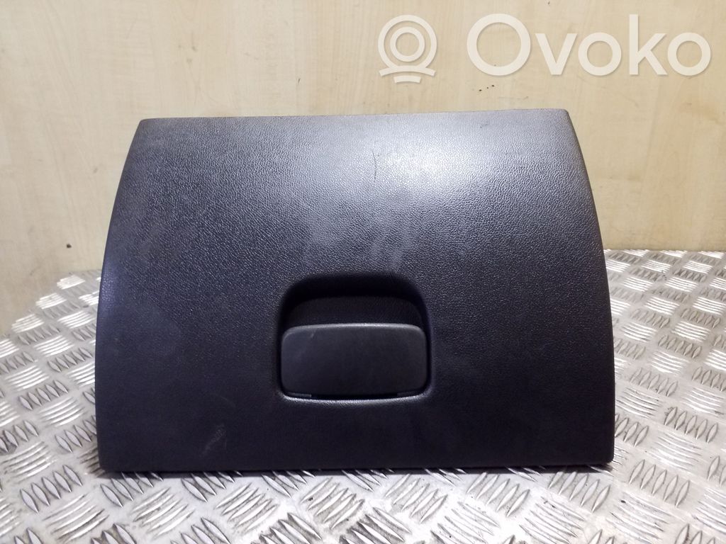Nissan NV400 Daiktadėžės (bordačioko) komplektas 