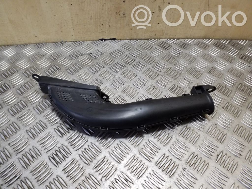 Ford Kuga II Oro paėmimo kanalo detalė (-ės) 