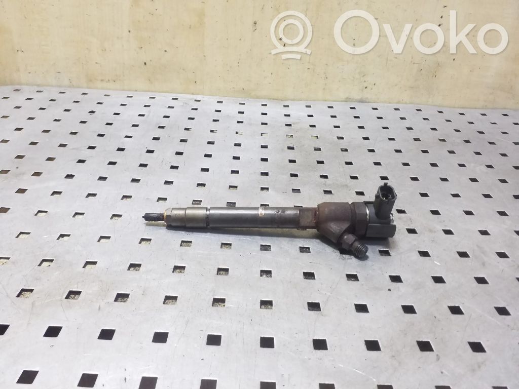 Injector combustibil   338002F300,0445110374