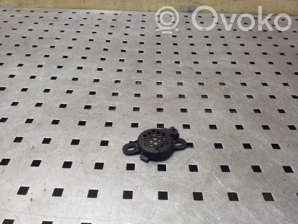 Sensor del altavoz de aparcamiento PDC   8E0919279