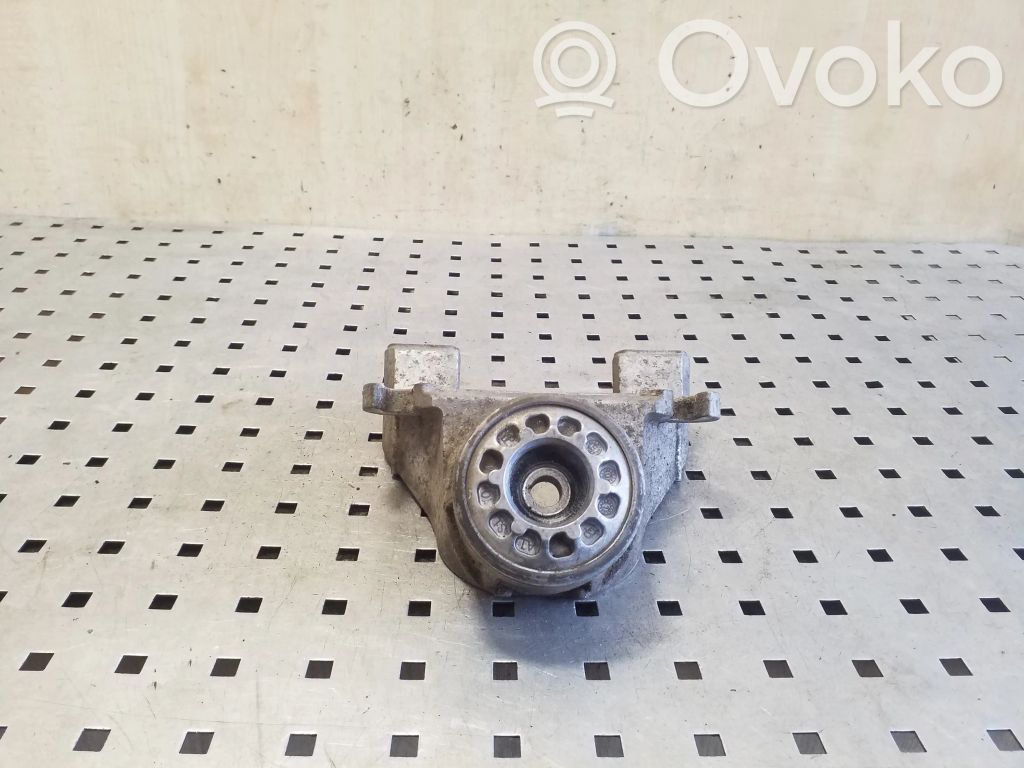 Volvo XC90 Flanșă fixare amortizor față 