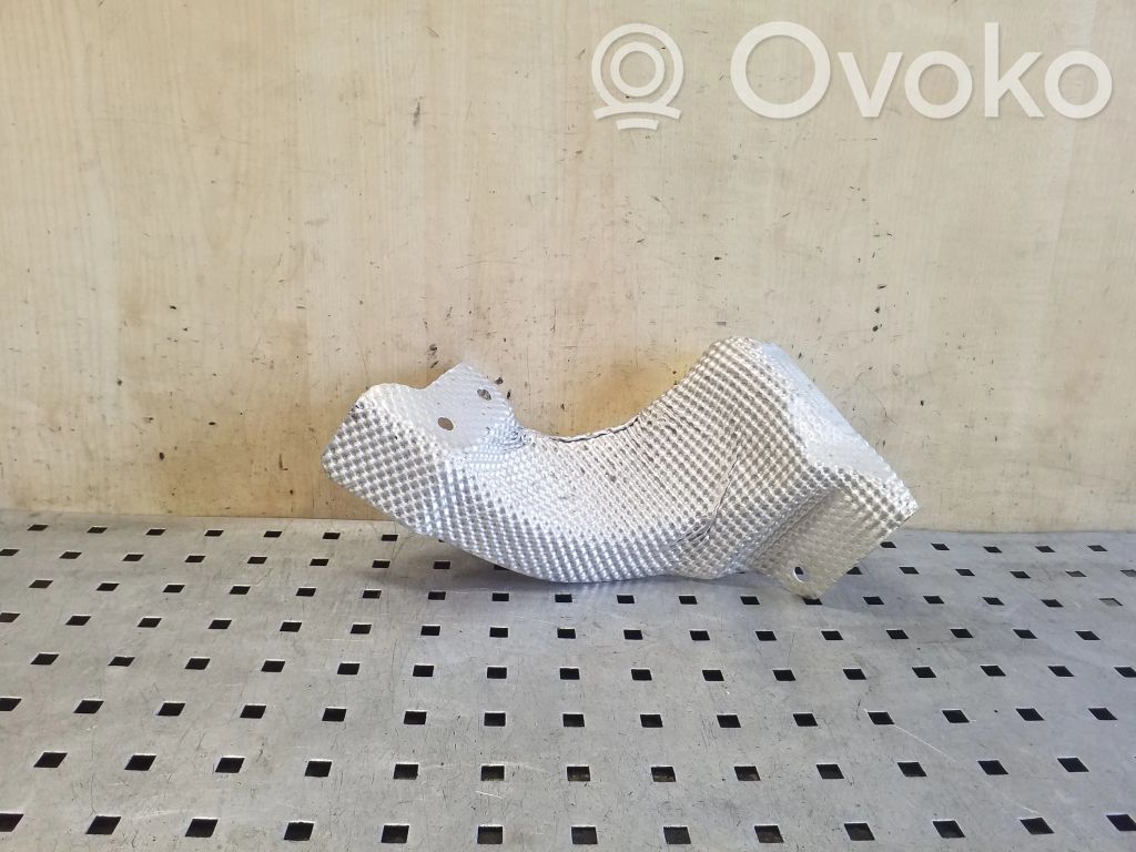 Volvo XC90 Protección térmica del escape 