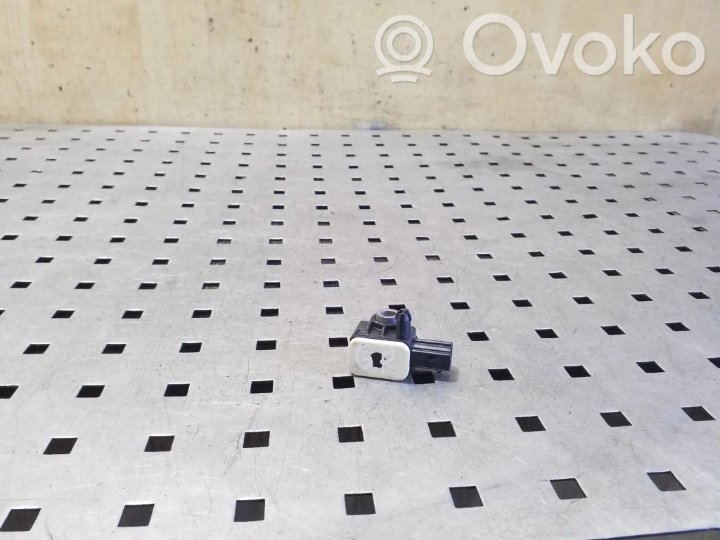 Airbagsensor Crashsensor Drucksensor   CM5T14B006AA