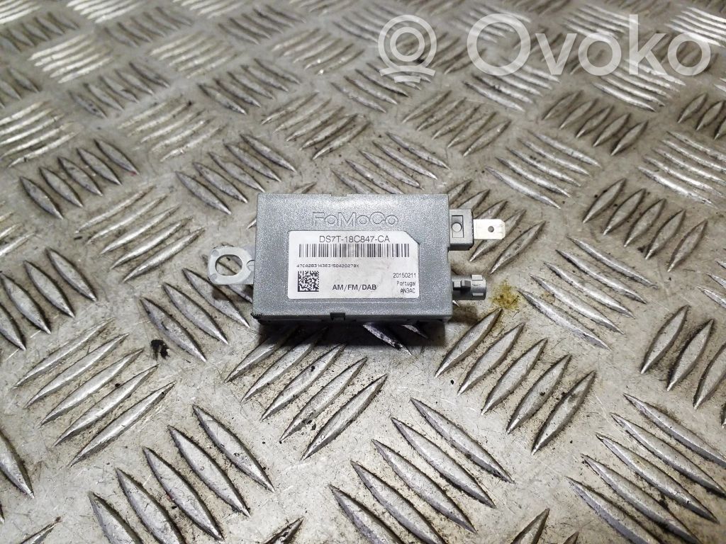 Ford Mondeo MK V Antenos stiprintuvas 