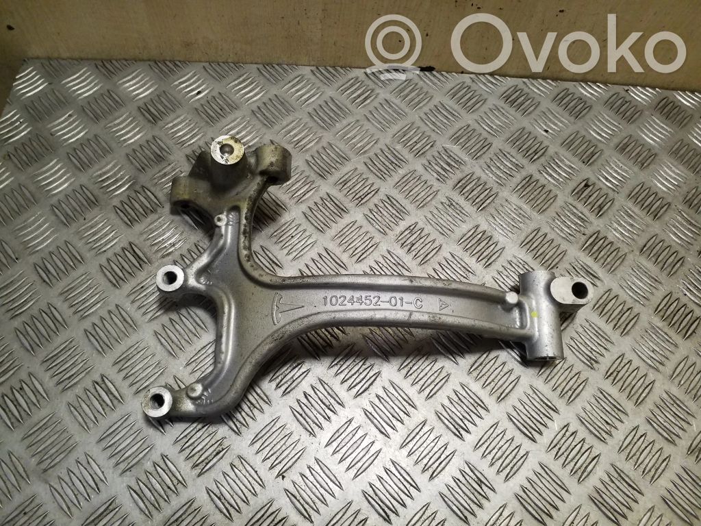 Mercedes-Benz B W246 W242 Variklio tvirtinimo kronšteinas 