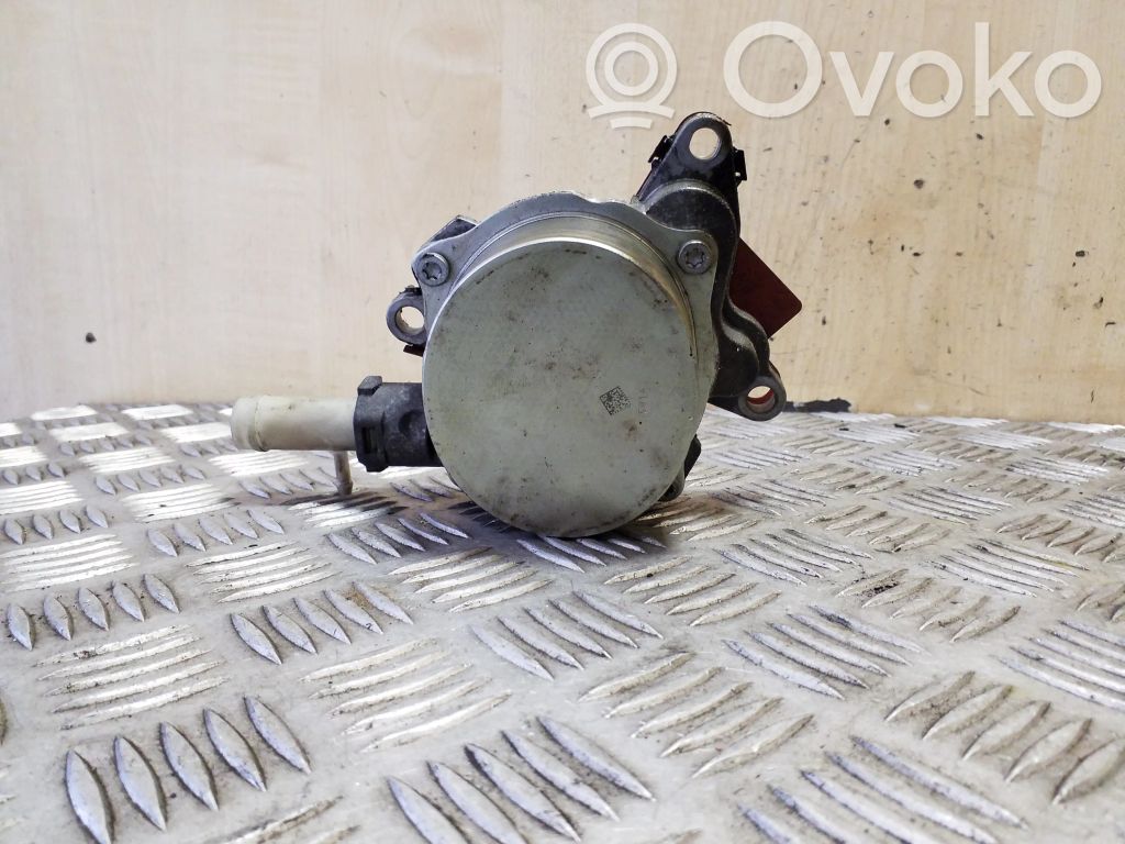 Renault Master III Bomba de vacío 