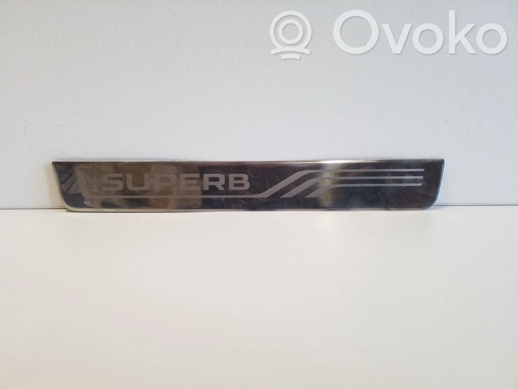 Skoda Superb B8 (3V) Listwa progowa tylna 