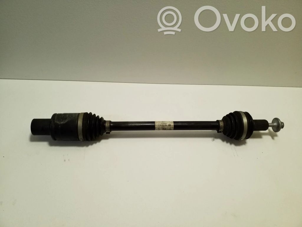 Mercedes-Benz EQB Eje de transmisión trasero 