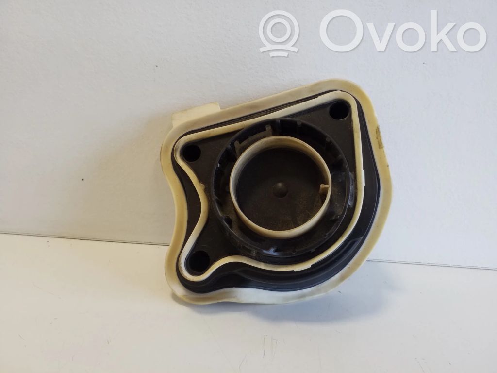 Opel Grandland X Kita variklio skyriaus detalė 