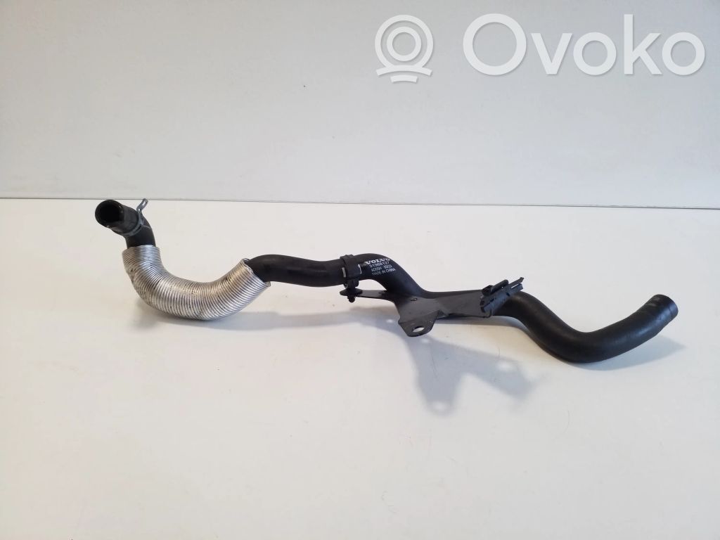 Volvo XC60 Engine coolant pipe/hose 