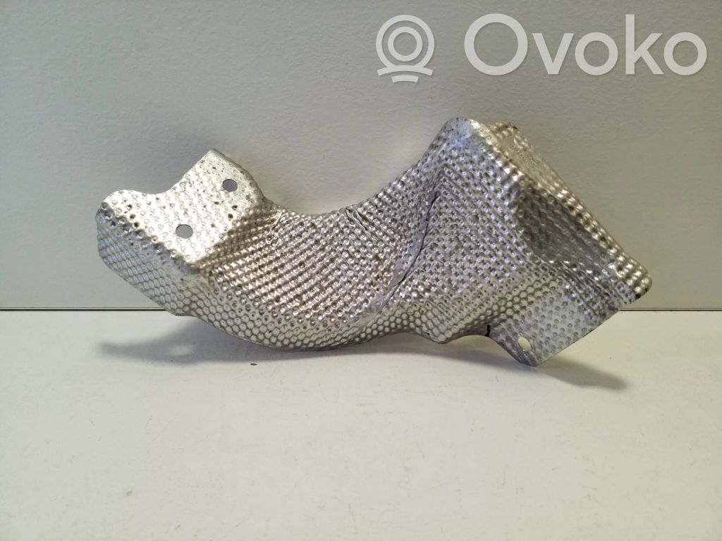 Volvo XC60 Protección térmica del compartimento del motor 