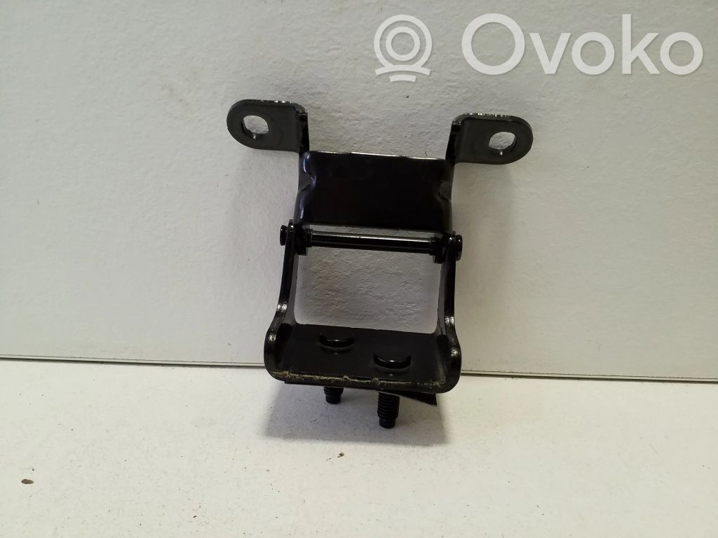 Volvo XC60 Tailgate/trunk/boot hinge 