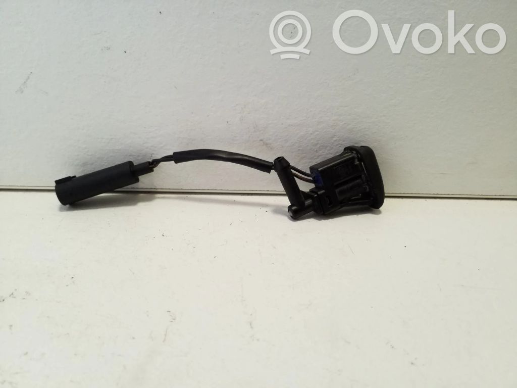 BMW X3 E83 Spritzdüse Scheibenwaschanlage 