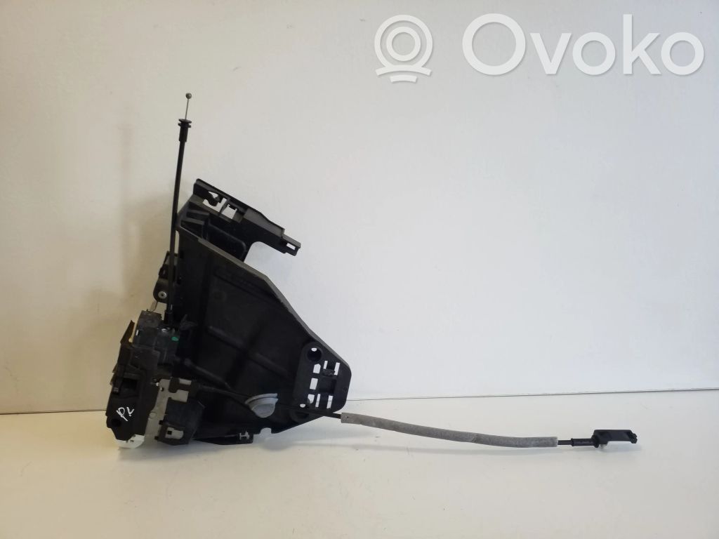 Volvo V40 Cross country Front door lock 