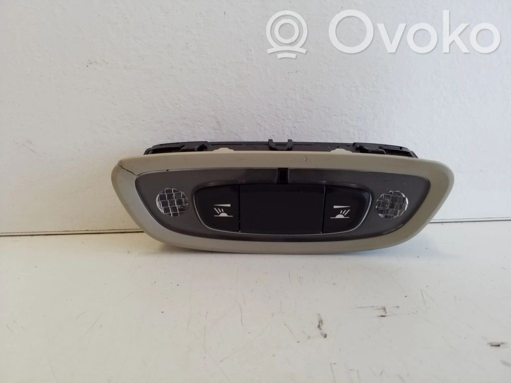 Volvo V40 Cross country Rear seat light 