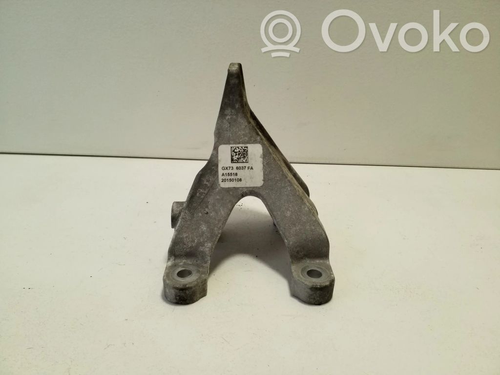 Jaguar XE Engine mounting bracket 