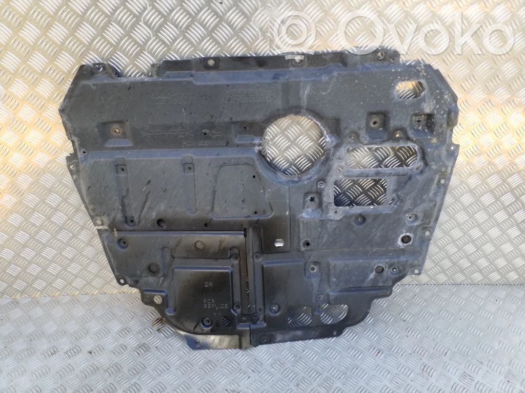 Lexus CT 200H Engine splash shield/under tray 