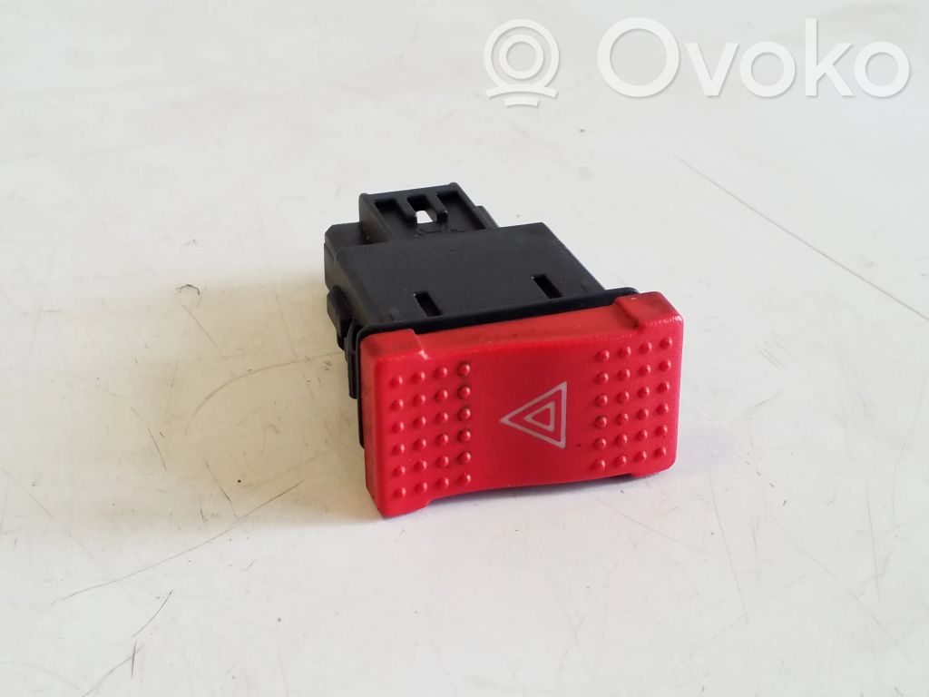 Iveco Daily 5th gen Hazard light switch 