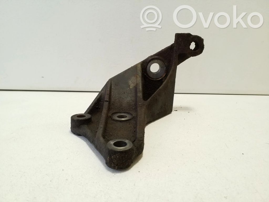 Iveco Daily 5th gen Engine mounting bracket 