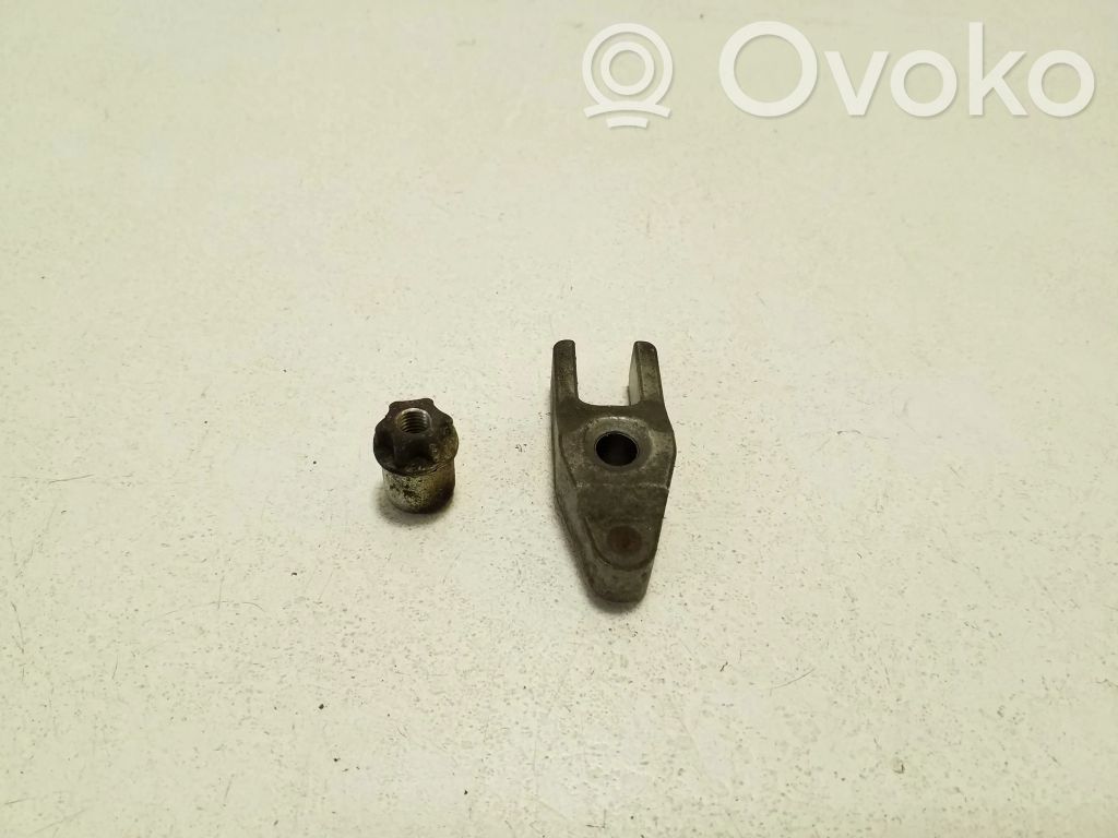 Support de pince d'injecteur de carburant