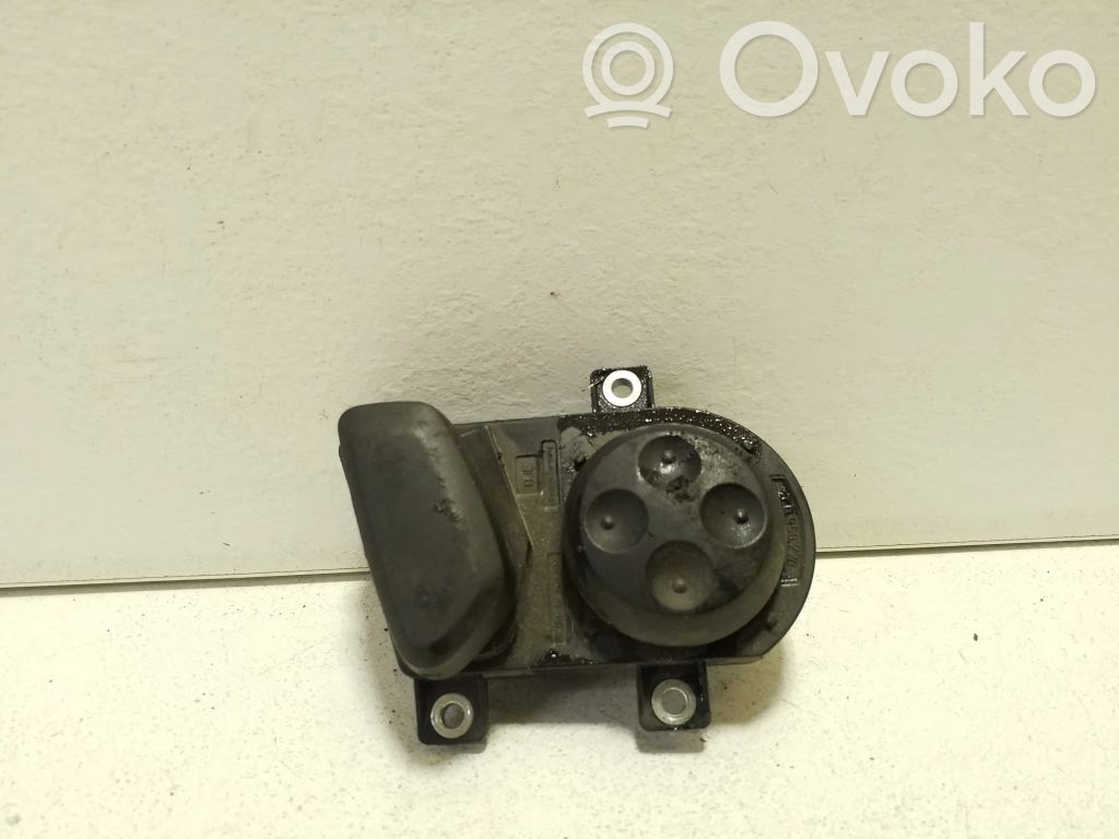 Volkswagen PASSAT B6 Interruttore di controllo del sedile 